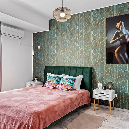 Cozy Special City Center - Old Town Apartment With Terrace Bucharest Exterior photo